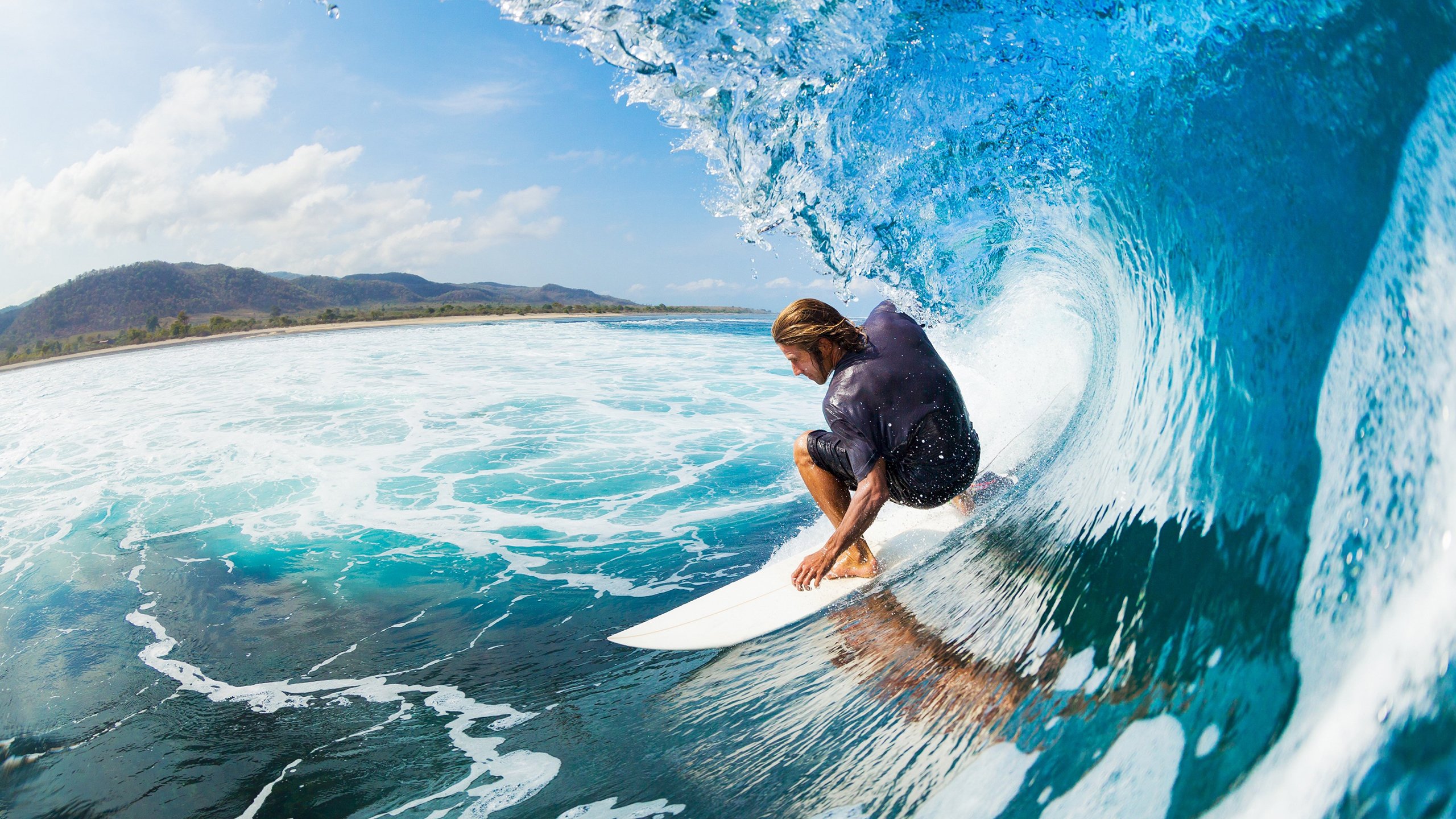 英超争夺激烈，精彩进球和神级扑救不断上演，英超进球集锦视频